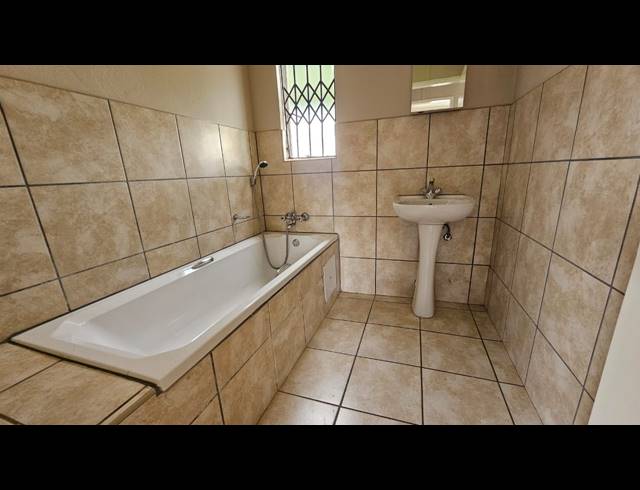 3 BEDROOM FREESTANDING FOR SALE IN WATERKLOOF HILL ESTATE